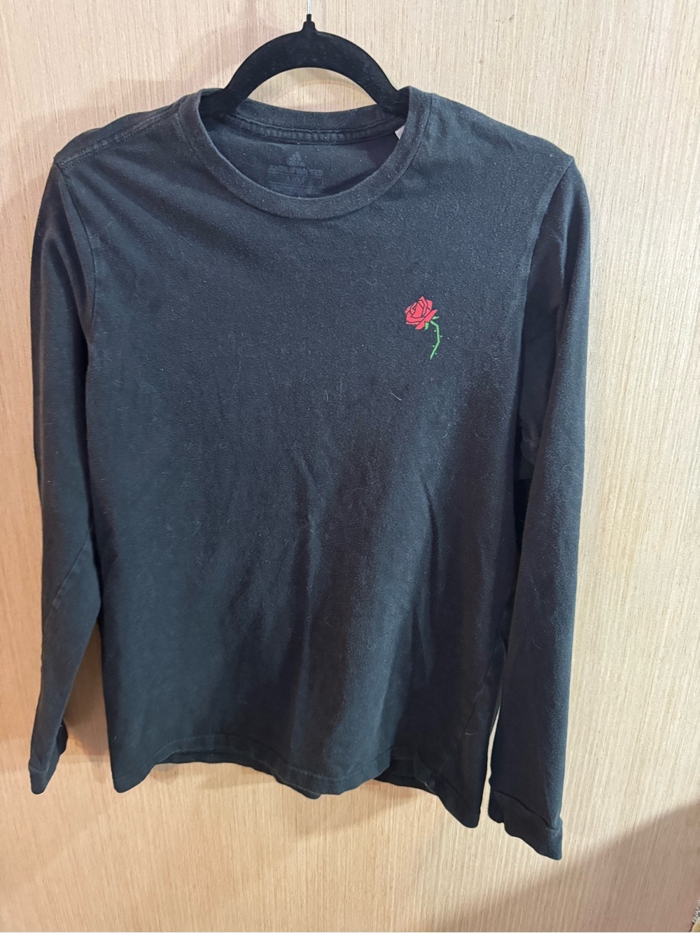 Mens Adidas Black Long-Sleeve Tee with Timbers Red Rose Embroidery Size Medium